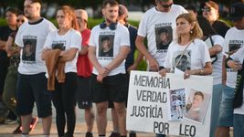 ya son 18 las muertes por fentanilo contaminado en la plata y familiares de victimas se movilizaron ya son 18 las muertes por fentanilo contaminado en la plata y familiares de victimas se movilizaron
