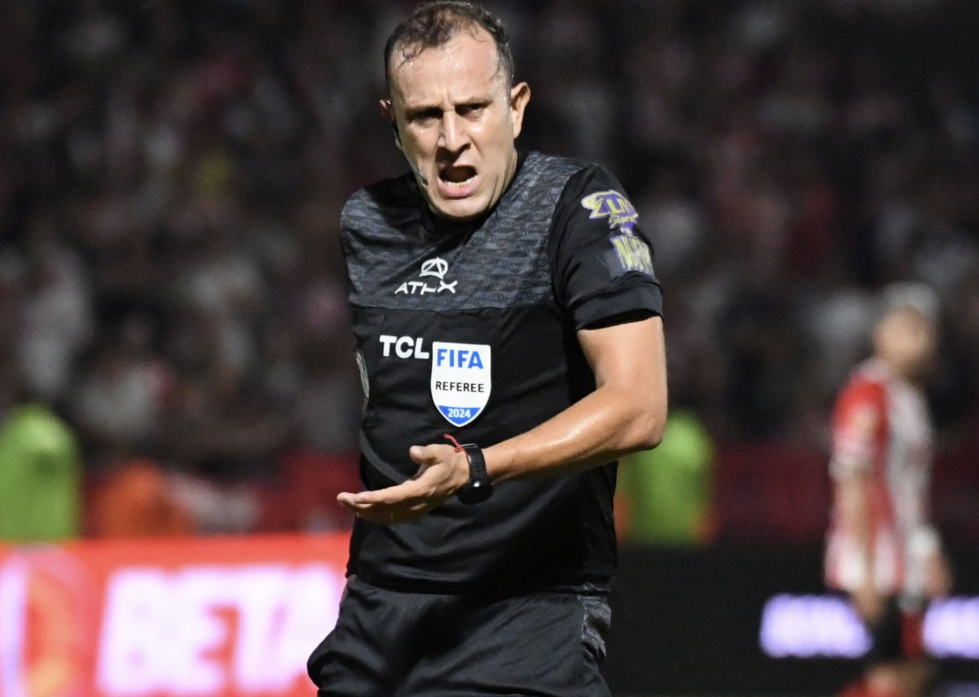 Estudiantes Barracas Central Darío Herrera.JPG