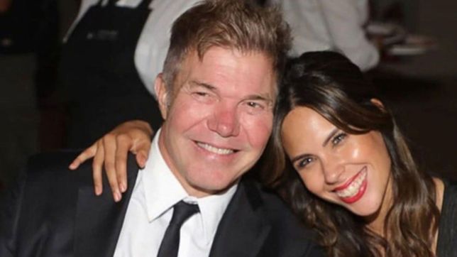 pileta con olas, boliche y pole dance: asi es la lujosa casa del abogado fernando burlando