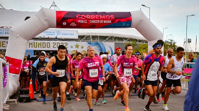 gran concurrencia en la carrera amo mis mamas en la plata