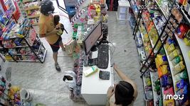 motochorros robaron un supermercado de la plata a plena luz del dia y escaparon motochorros robaron un supermercado de la plata a plena luz del dia y escaparon