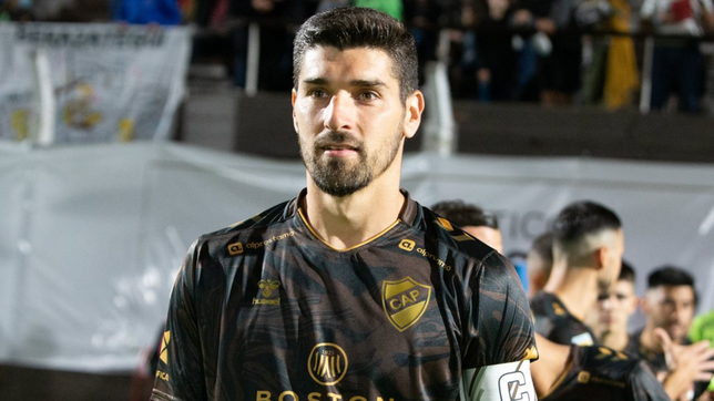 gaston suso es el primer refuerzo de gimnasia: ¿cuando firma y por cuantos anos?