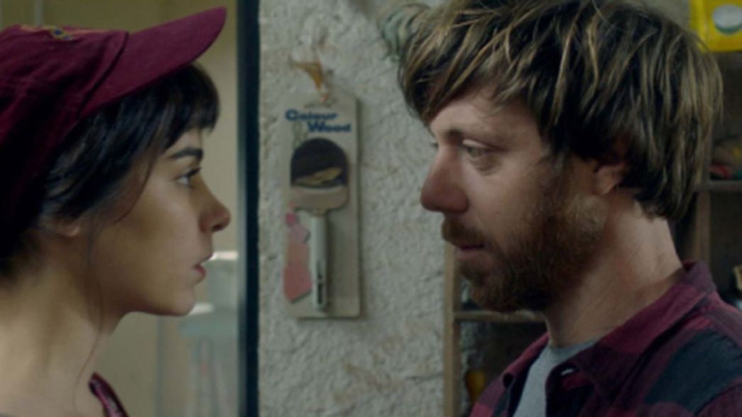 Miércoles de cine a la reposera, yoga en el bosque, humor y música para todos los gustos