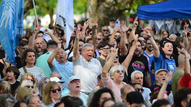 la plata homenajeo a los heroes de malvinas con un emotivo acto