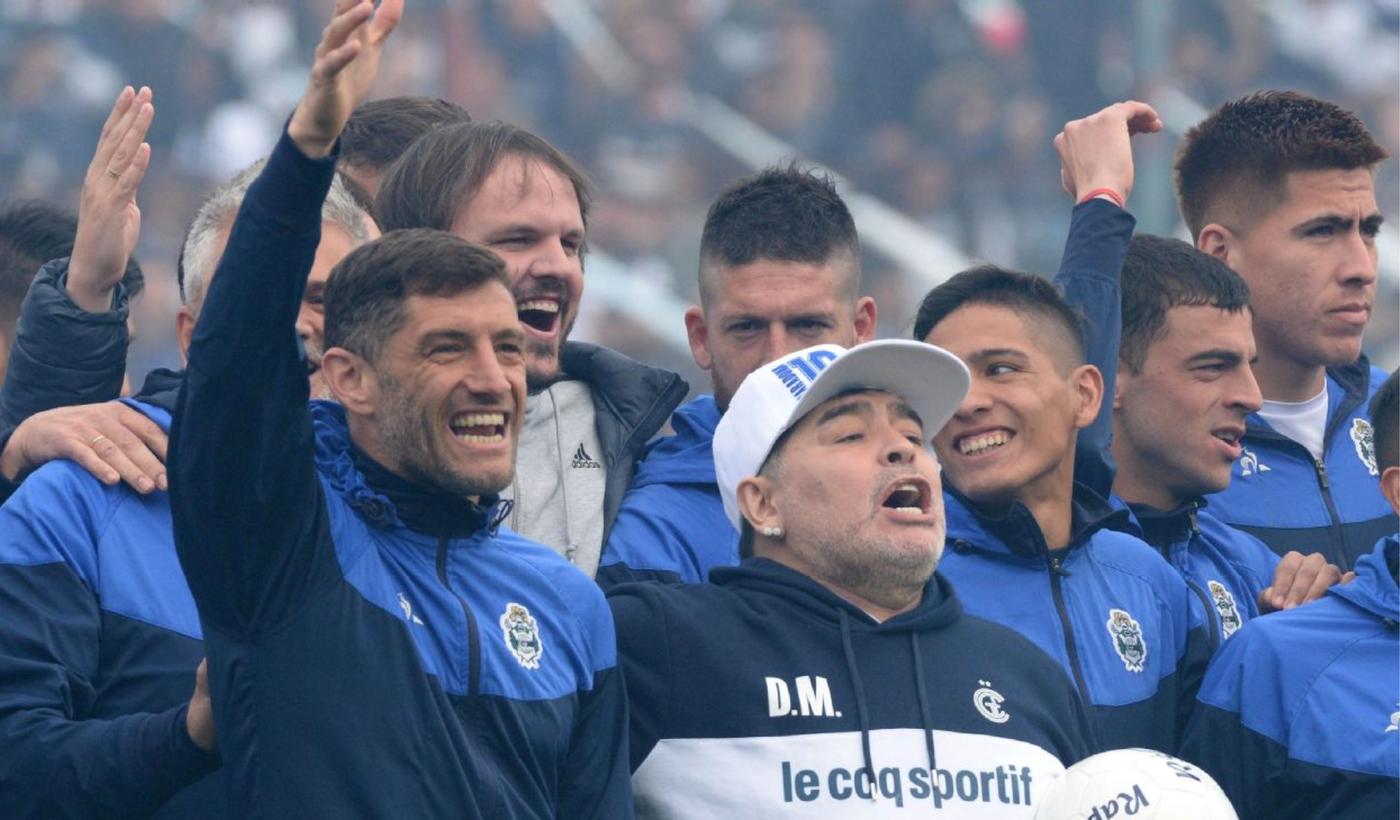 Diego Maradona Luas Licht Gimnasia