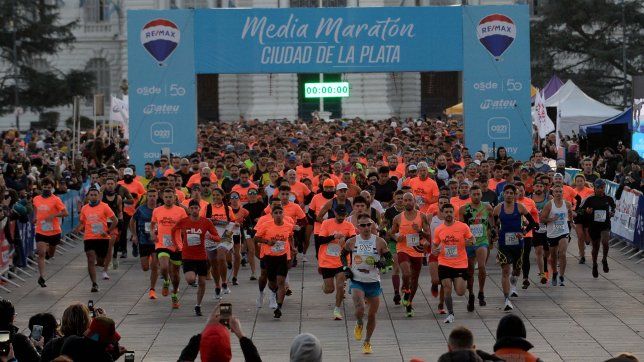 se acerca la media maraton ciudad de la plata: ¿como hacer para inscribirse?