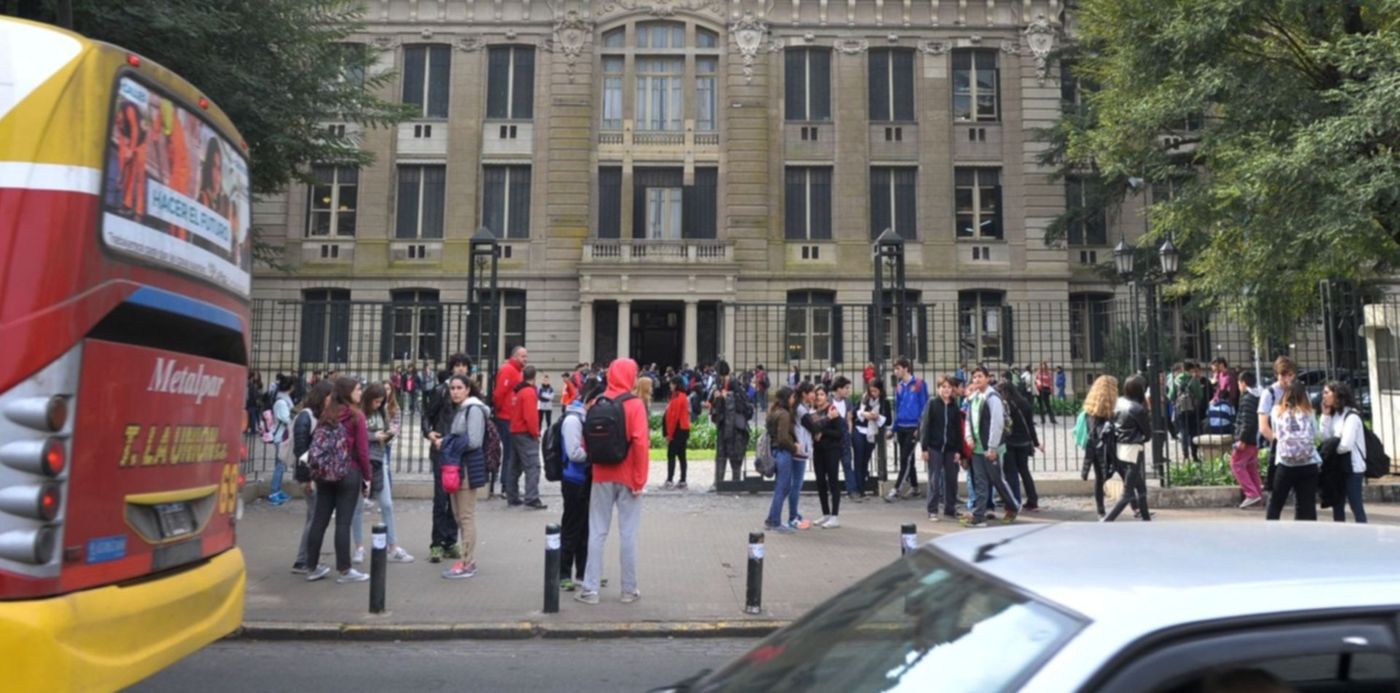 1528459268687.jpg?scaleX=1&oh=1081&y=237&width=1502&height=751&rotate=0&x= 9&scaleY=1&ow=1499&&cw=1920&ch=950