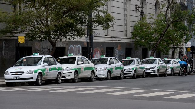 piden que el municipio lance creditos para que taxistas y remiseros puedan renovar sus autos