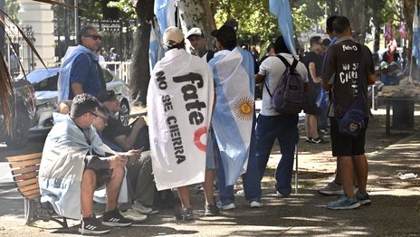 Trabajadores de Fate volverán a movilizarse en La Plata para presionar por una ley de ocupación temporal Trabajadores de Fate volverán a movilizarse en La Plata para presionar por una ley de ocupación temporal