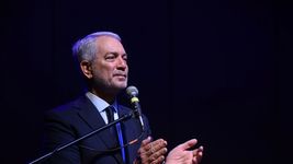 alak echo a un funcionario que habia quedado de la gestion de garro alak echo a un funcionario que habia quedado de la gestion de garro