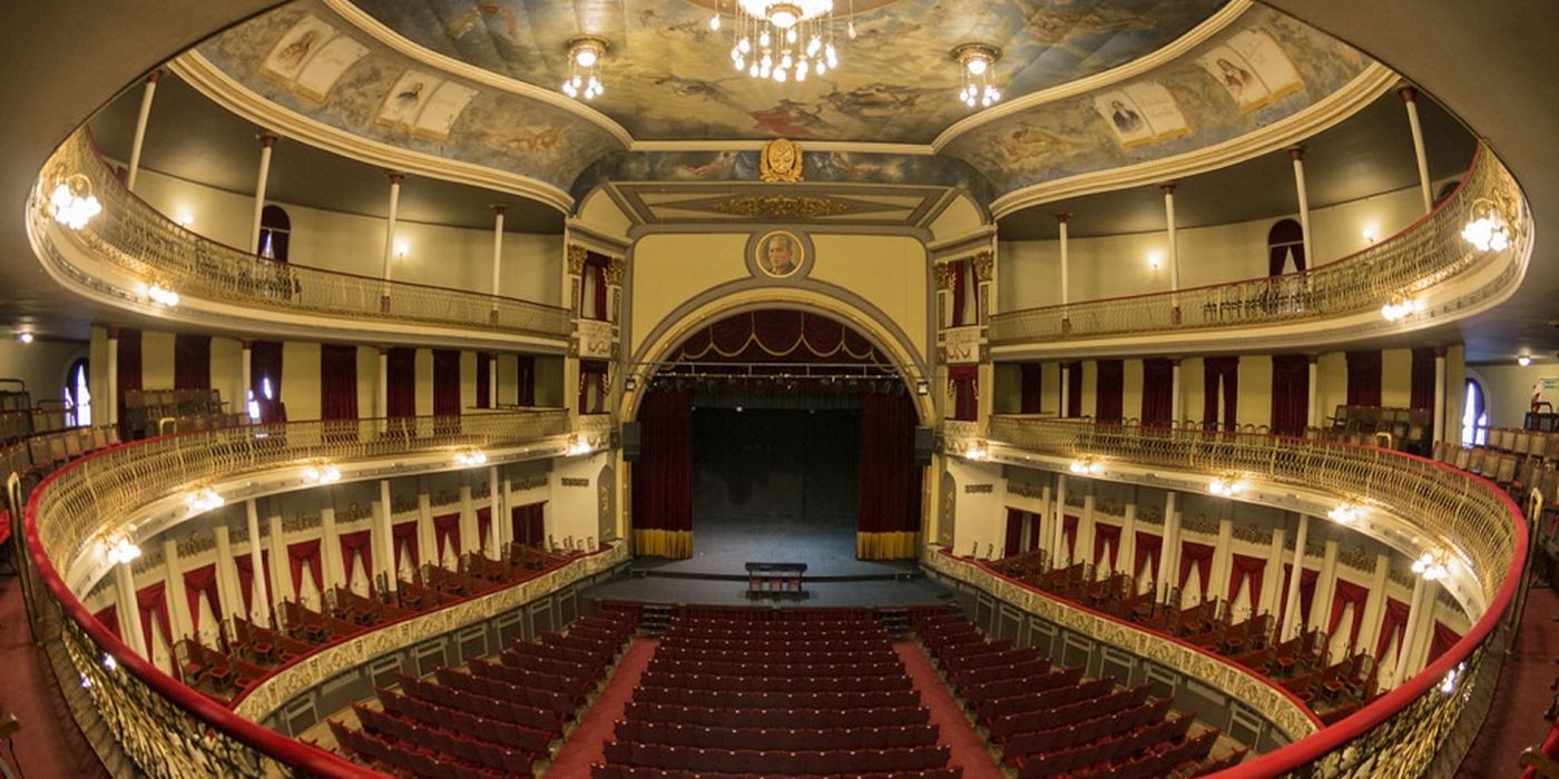 Teatro Coliseo Podestá.jpg
