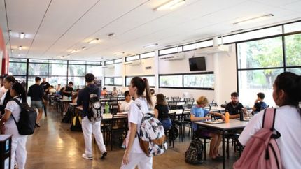 Volvieron los almuerzos al Comedor de la UNLP: ¿cuándo retirar los tickets y cuánto sale?