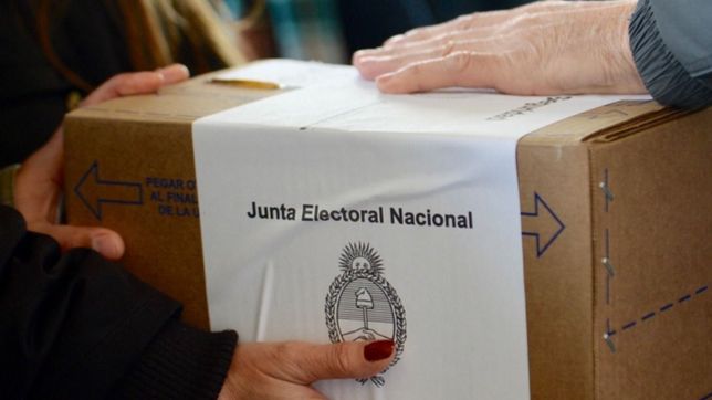 el gobierno adelanto que los primeros resultados de las paso estaran a partir de las 23