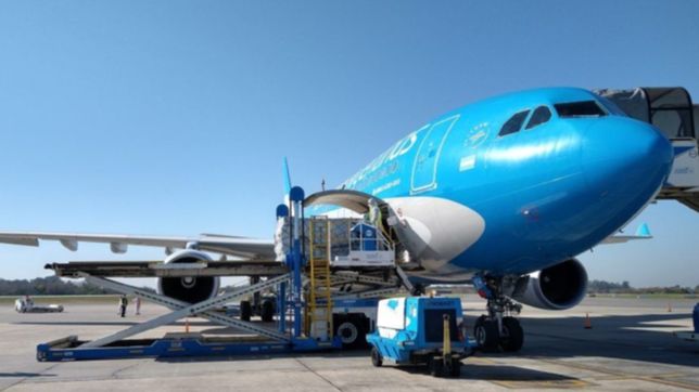 asi sera el viaje del avion de aerolineas argentinas que traera las vacunas de rusia