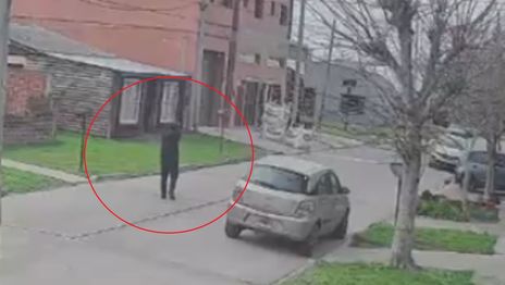 Terror en La Plata y un detenido tras una balacera interminable contra tres casas