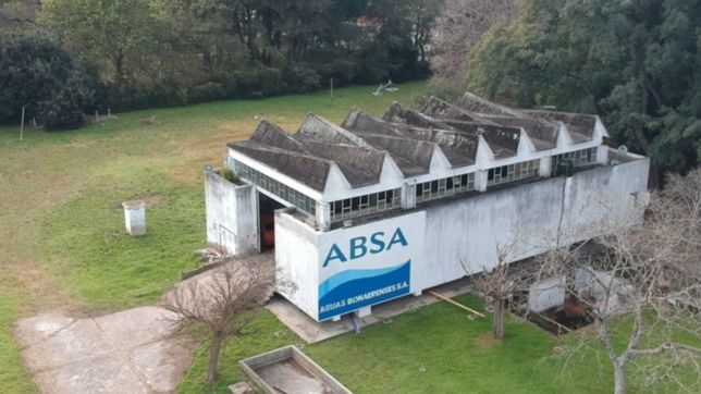 una falla electrica de absa dejo sin presion a los vecinos de parque saavedra