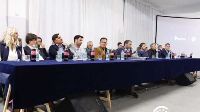 el oficialismo de gimnasia presento los numeros del club y se aprobo sin objeciones