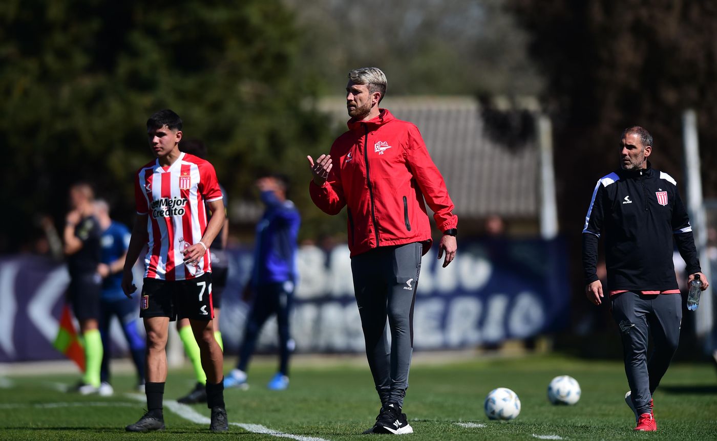 Gimnasia Estudiantes clásico Reserva (22) Jonathan Schunke.jpg