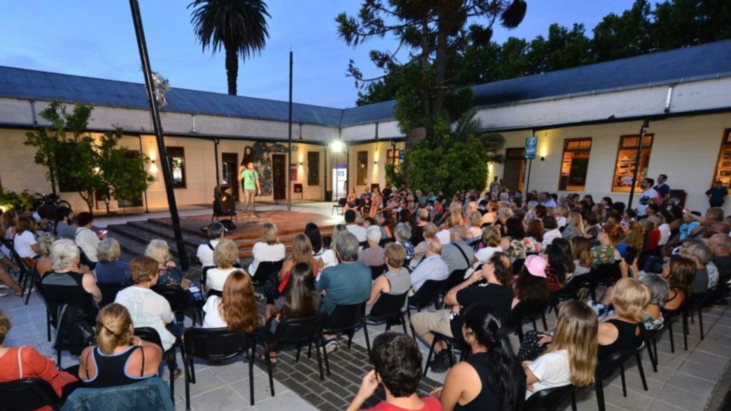 Cine, música y literatura bajo las estrellas: arrancó el programa Noches Culturales
