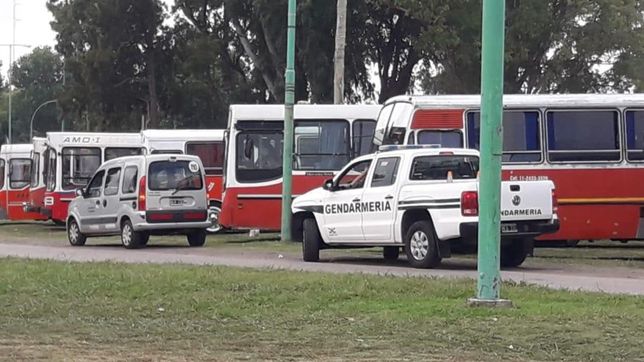 micros varados, gritos y caos por un sorpresivo control de transito en punta lara
