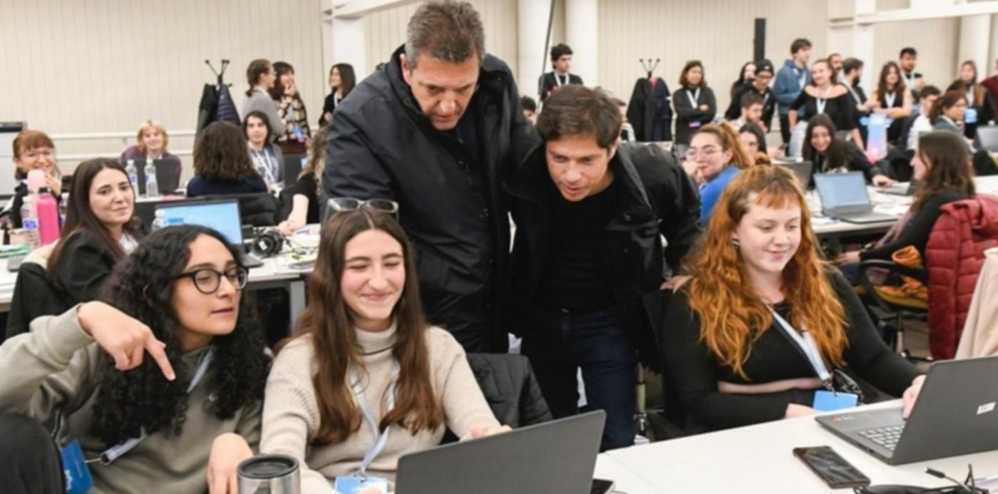 Massa y Kicillof en el centro de cómputos