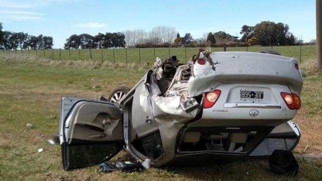 al borde de la tragedia: despiste y vuelco de una pareja platense en la ruta 3