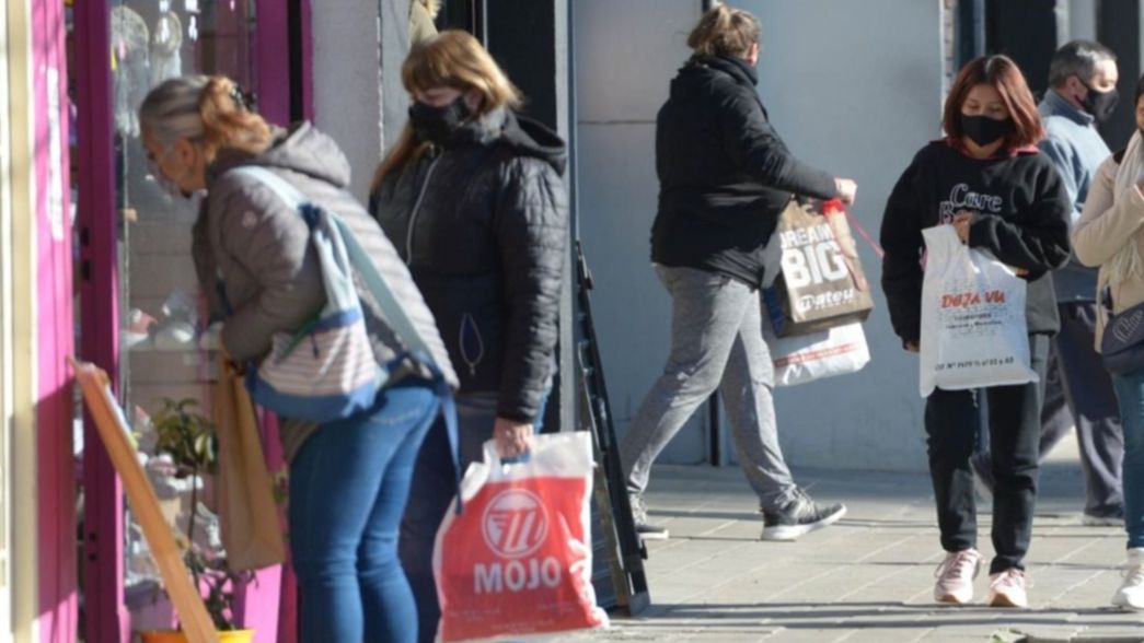 Día del Empleado de Comercio: ¿cuándo es, quiénes trabajan y cómo se paga?