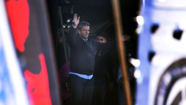 massa relanzo la campana ante 50.000 personas en ensenada