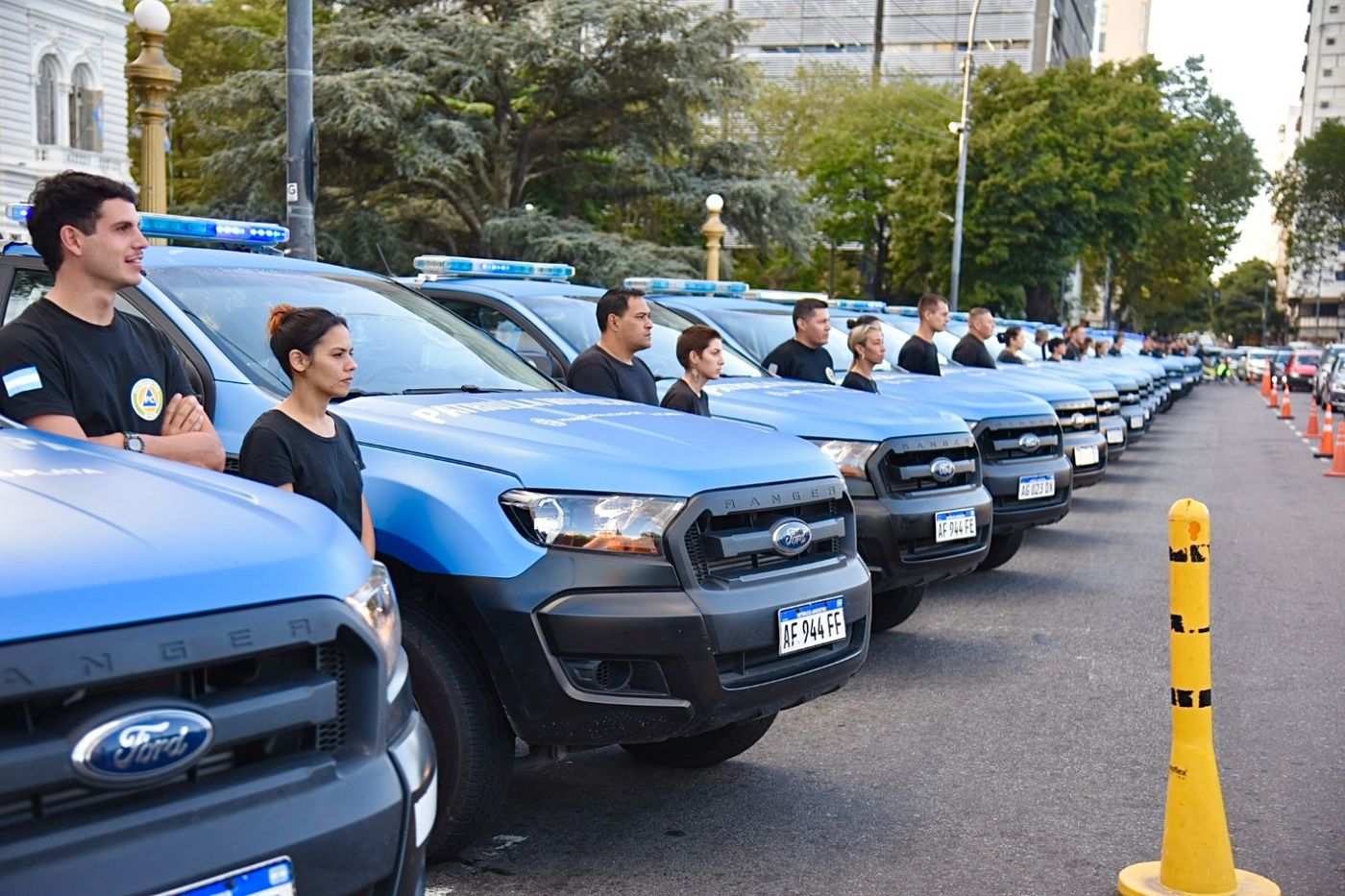 Ya se implementa el nuevo sistema municipal de patrullaje unificado que funciona todos los días las 24 horas en La Plata. Ya se implementa el nuevo sistema municipal de patrullaje unificado que funciona todos los días las 24 horas en La Plata.