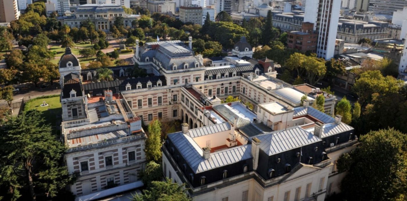 1579722503375.jpg?x=13&y=239&width=1481&height=740&rotate=0&scaleX=1&scaleY=1&ow=1500&oh=979&&cw=1920&ch=950