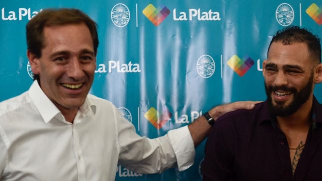 distinguieron al luchador platense de la ufc ponzinibbio con la llave de la plata