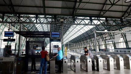 Se levantó el paro de trenes y comienza a normalizarse el servicio