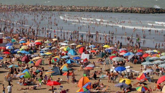 el gobierno anuncio el congelamiento de precios para el turismo durante el verano 2022