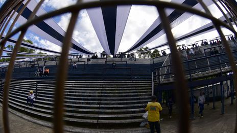 Detienen a un histórico barra de Gimnasia por amenazar con un arma a su expareja