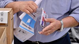 los libertarios tambien agitan la boleta unica de papel en el concejo deliberante los libertarios tambien agitan la boleta unica de papel en el concejo deliberante