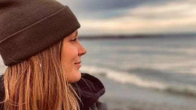 egresada en la unlp y de tres arroyos: ¿quien era la periodista que murio al caer de un acantilado?