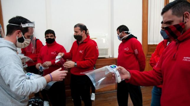 los nodocentes universitarios cobraran un bono por su dia en dos cuotas