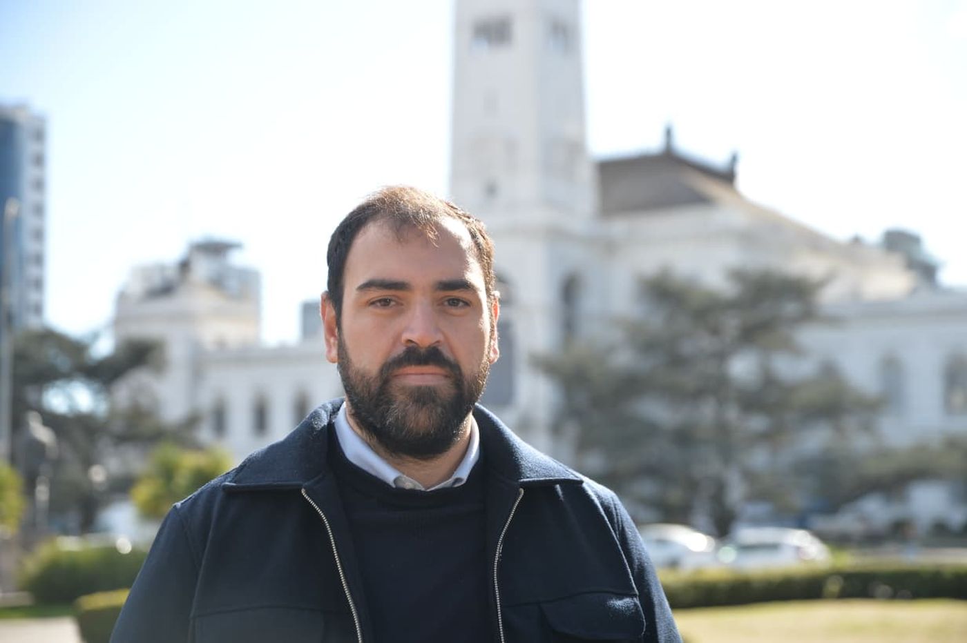 En La Plata, el concejal Gastón Álvarez presentó un proyecto para que la habilitación de comercios sea automática