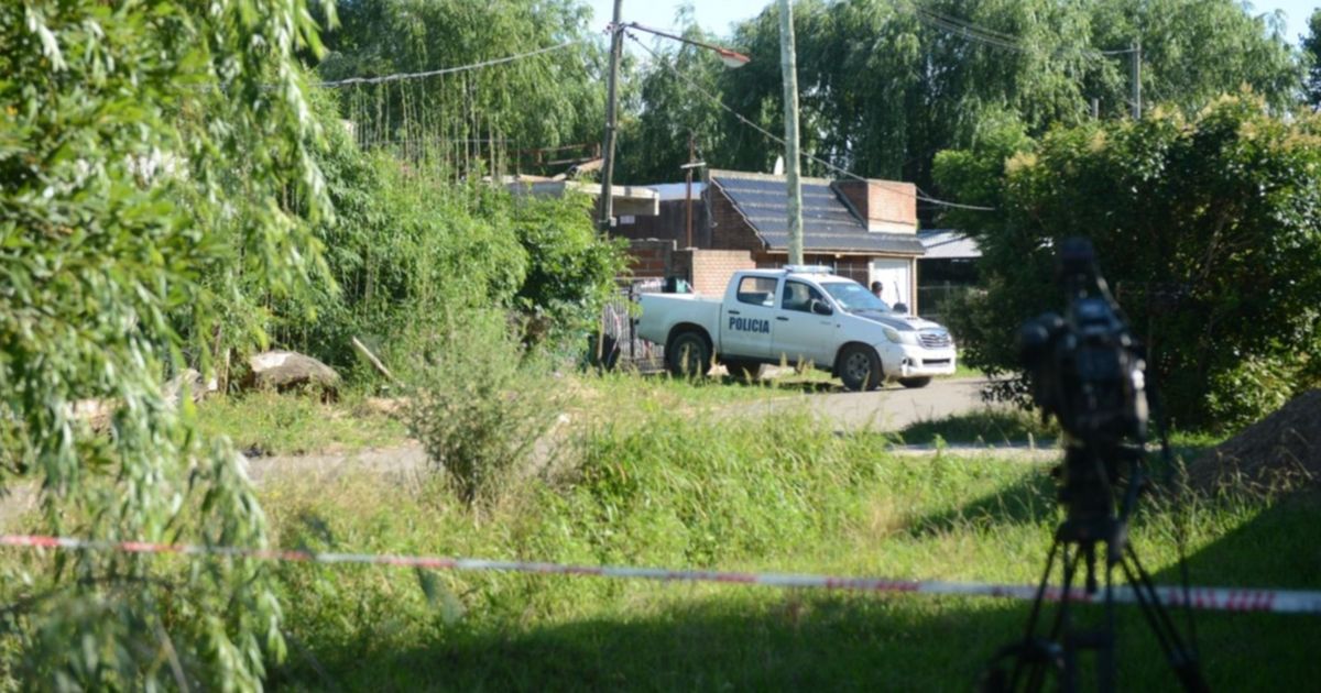 Así amaneció el barrio de Melchor Romero tras el macabro triple crimen