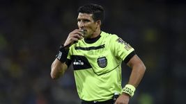 los polemicos fallos del arbitro andres merlos contra gimnasia los polemicos fallos del arbitro andres merlos contra gimnasia