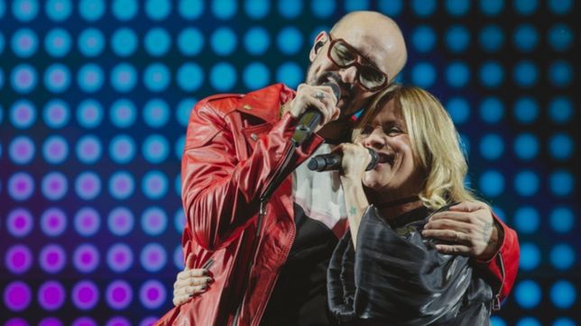 abel pintos cerro el ano en la plata con mas de 30.000 personas vibrando a pura musica