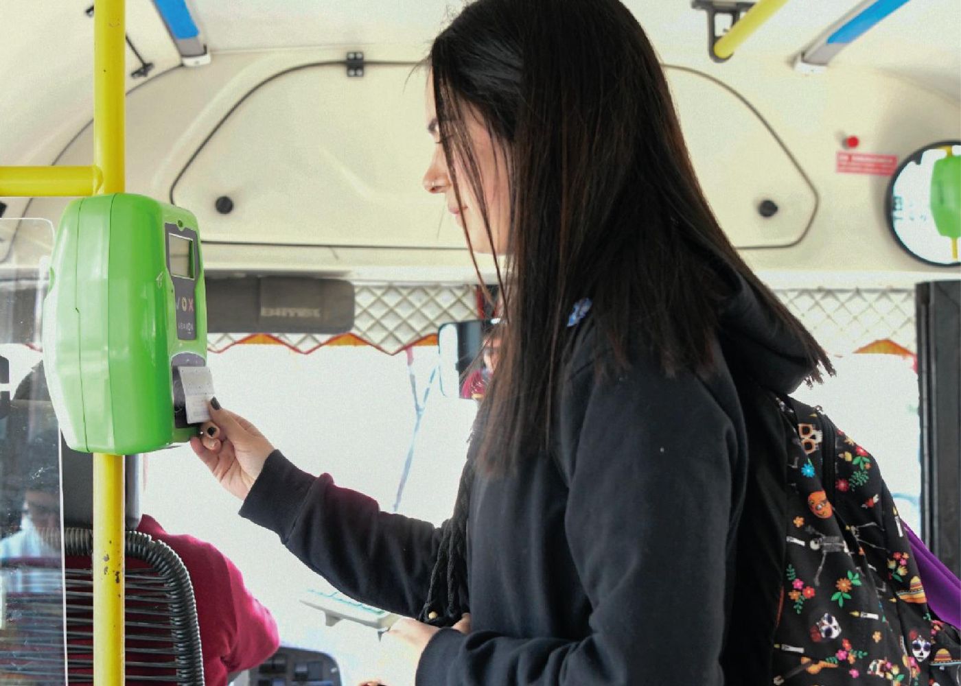 CON UNA INVERSIÓN DE $10.600 MILLONES, TRANSPORTE ACREDITÓ EL BOLETO UNIVERSITARIO 2025 PARA MÁS DE 300 MIL ESTUDIANTES.jpeg