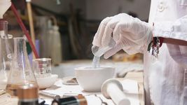 investigadores de la unlp buscan utilizar residuos de pilas y aplicarlos en pinturas
