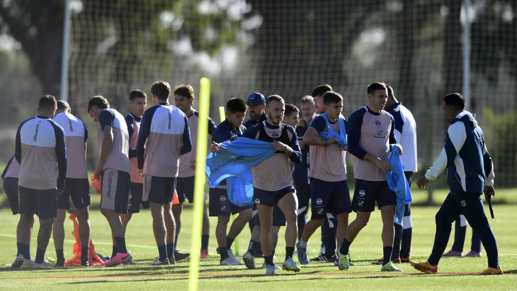 El plantel de Gimnasia levantó el paro y retomó los entrenamientos en Estancia Chica