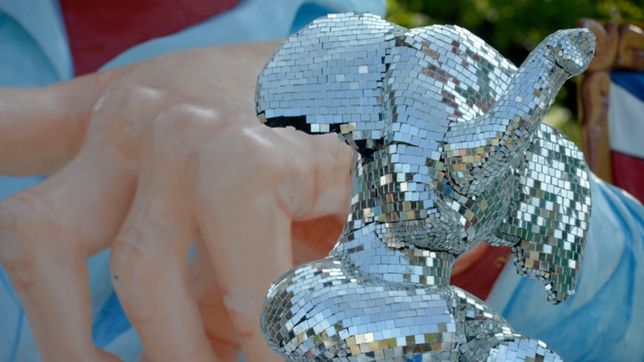 otro historico grupo se despide tras 40 anos quemando munecos en la plata