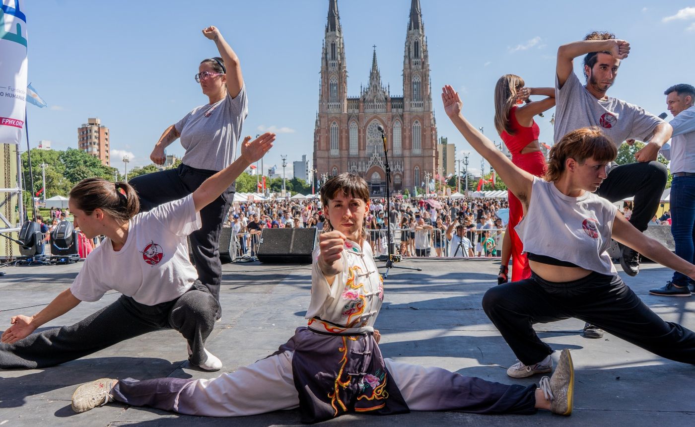 La celebración del Año Nuevo Chino en Plaza Moreno incluirá más de 50 presentaciones en el escenario