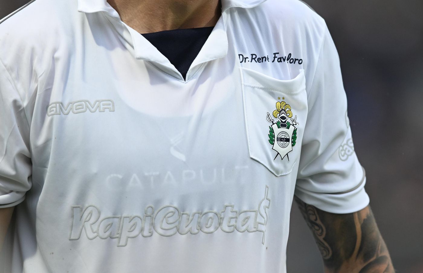 Gimnasia Rosario Central camiseta Favaloro