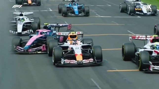 la increible maniobra de colapinto en la largada del gp de australia que evito un choque masivo