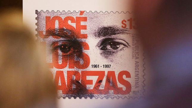 a 25 anos del asesinato de cabezas, 25 periodistas mantienen su recuerdo presente