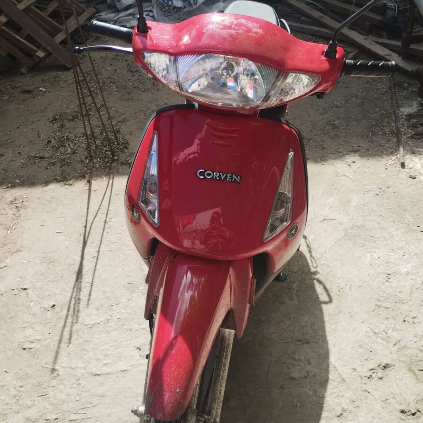 La moto robada con la que trabajaba la repartidora de Pedidos Ya! de La Plata.